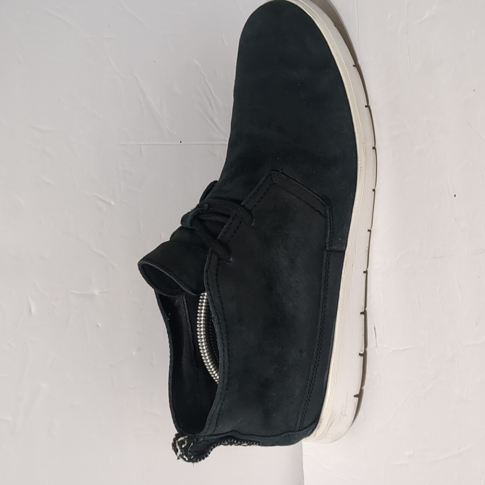 UGG Australia Freamon Casual Black Suede Leather Chukka Shoes Size 11.5